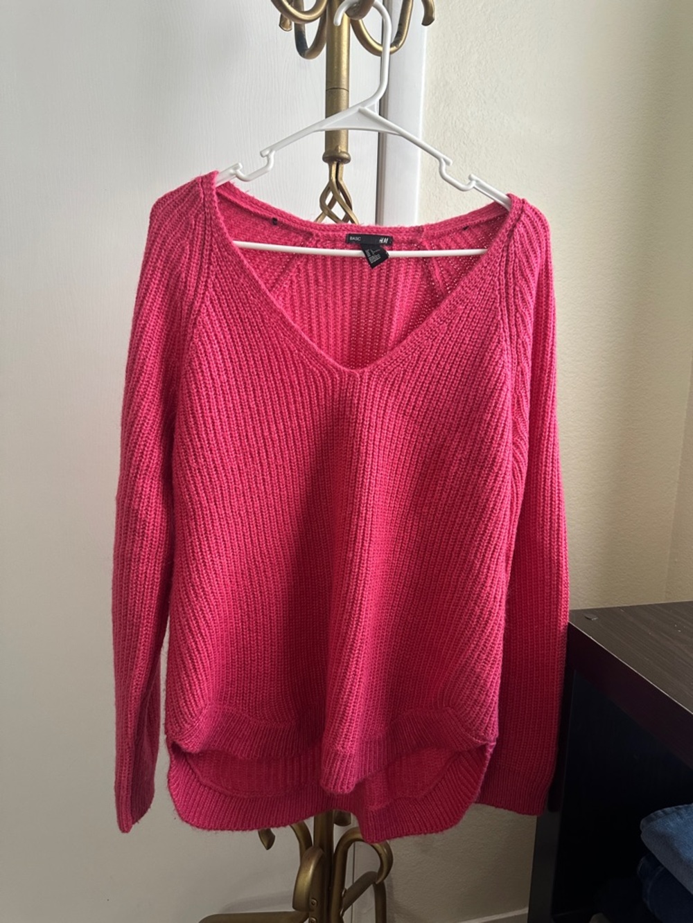 H&M V-Neck Ribbed Sweater in Bright Pink